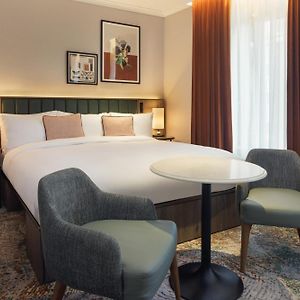 Luxus Zimmer mit Kingsize-Bett